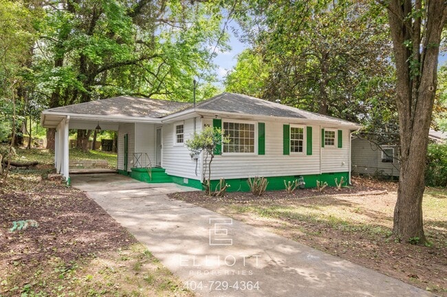 Photo - 1095 Oakfield Dr SE