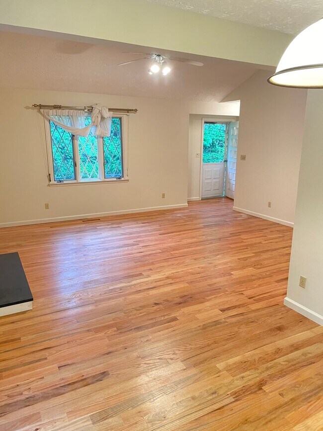 Photo - Rita Drive Condo