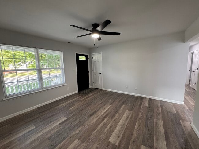 Photo - 357 Pine Ave