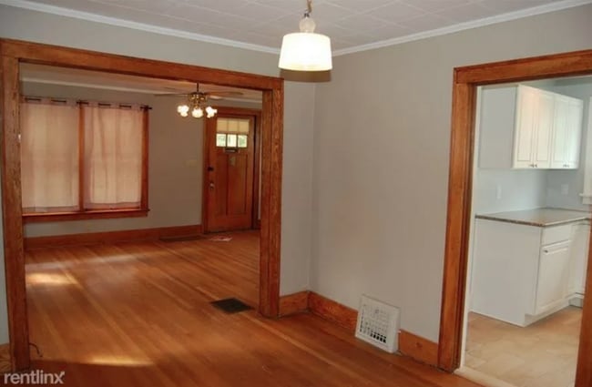 Photo - 825 Sylvan-825SYL Unit 825SYL