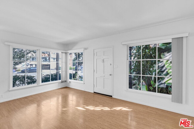 Photo - 1623 S Bundy Dr