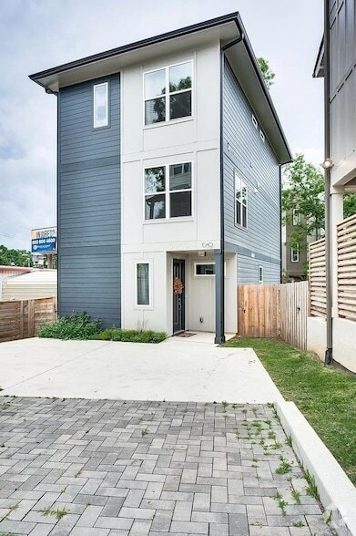 Building Photo - 2109 23rd Ave N Rental