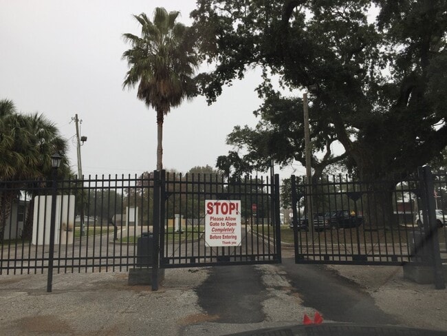 Photo - 3 Bedroom Gulfport Townhouse