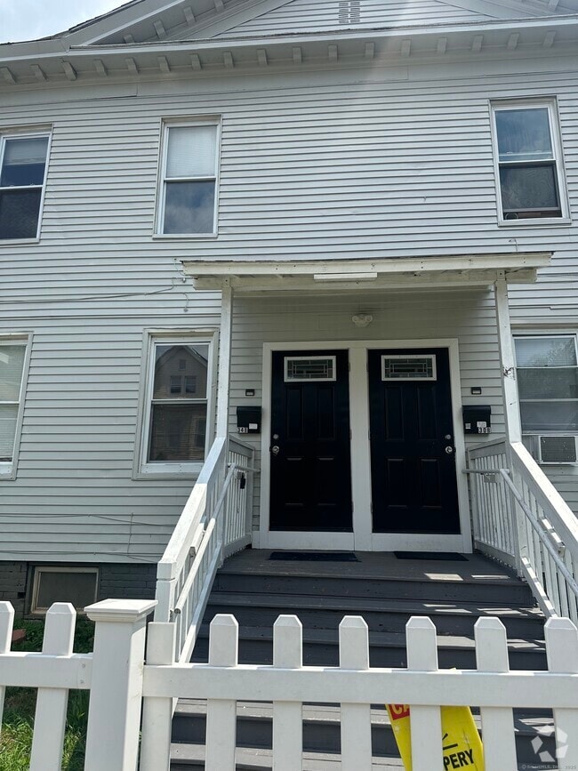 Building Photo - 34 Brook St Rental