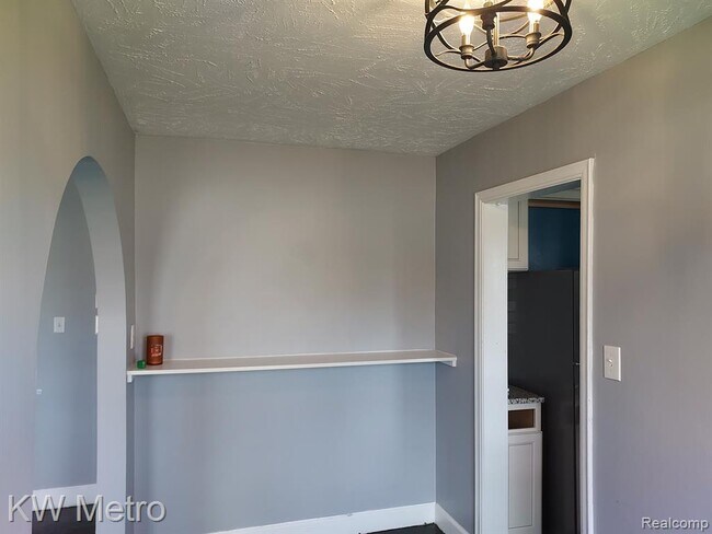 Photo - 57103 Grand River Ave