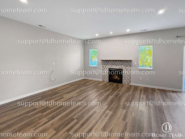 Photo - "Spacious 3-Bed Oasis in Kent with Elegant...