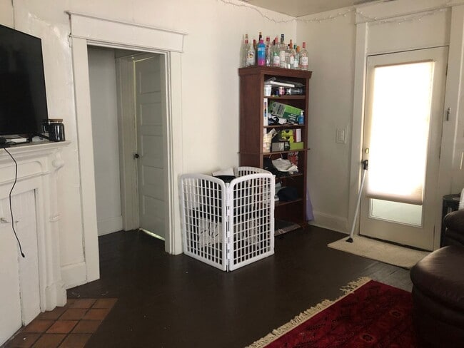 Photo - 5 BR / 2 BA House Near Bryan Park - Availa...