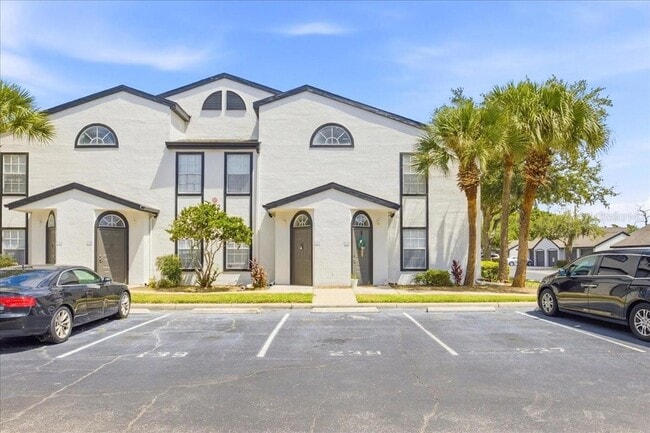 Building Photo - 1612 Columbia Arms Cir Unit 237