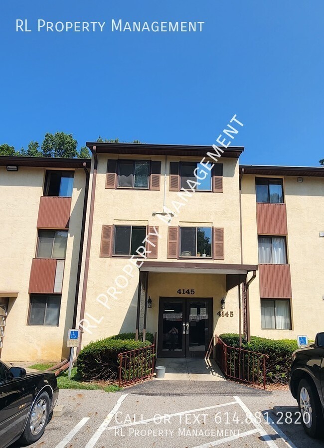 *WAIVED APPLICATION FEE WITH APPROVED APPL... - *WAIVED APPLICATION FEE WITH APPROVED APPL... Apartment Unit 220