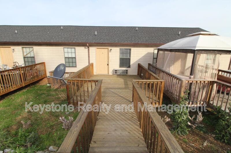 Photo - 706 Peachers Dr Unit A