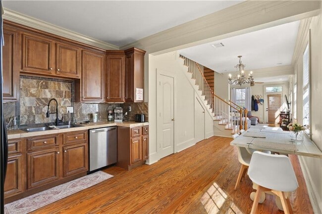 Photo - 6050 Laurel St Unidad A