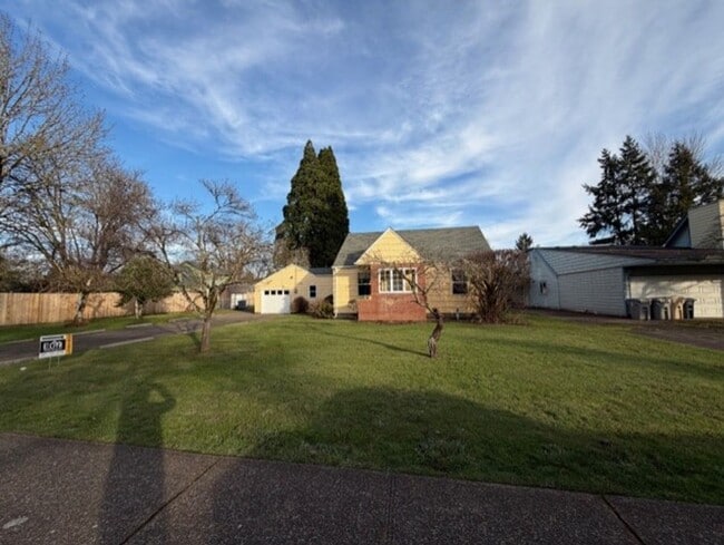 Building Photo - Charming 4 Bedroom ~ 1 Bathroom Home in Southeast Corvallis