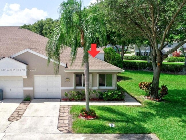 Building Photo - 9238 Vineland Ct