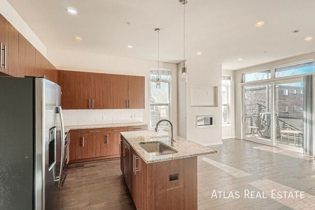 Photo - 336 E 1st Ave