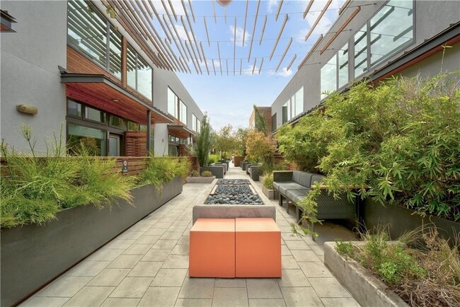 Photo - 2002 E 7th St Unit 243