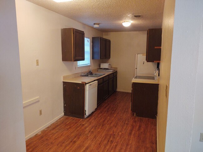 Photo - 1401 Clyde St Unidad 1401B