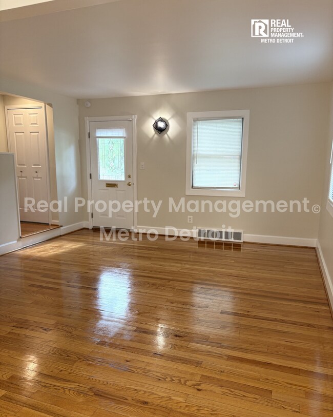 Photo - BEAUTIFUL BIRMINGHAM CONDO Unit #22
