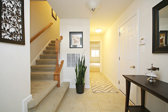 Photo - Spacious Pavilions at Pantops Townhome