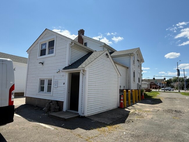 Photo - 159 Broad St Unit A
