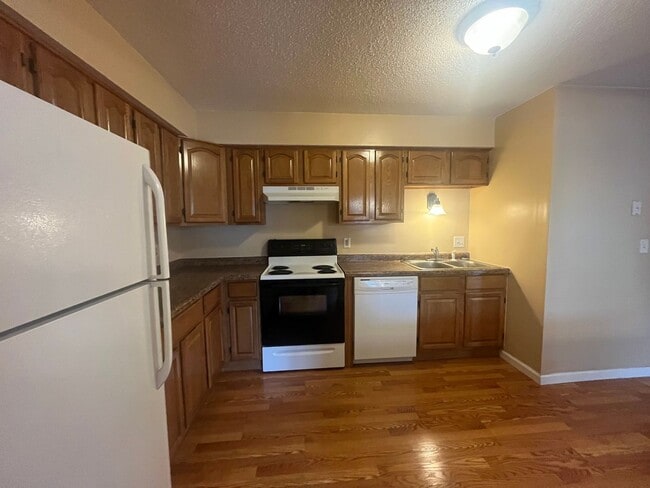 942 Wescott Trail Unit 103