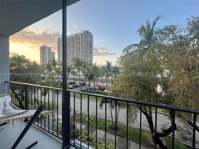 Photo - 3642 NE 171st St Unit 307