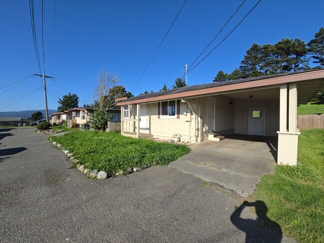 Photo - 2162-2171 West End Place [PRM: Andrew] Unidad 2167 West End Place [PRM: Andrew]