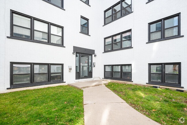 Entrée - Trafalgar Apartments