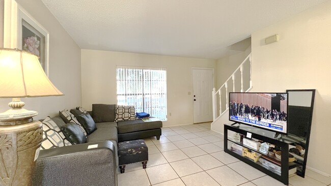 Photo - 2714 Tally Ho Ave