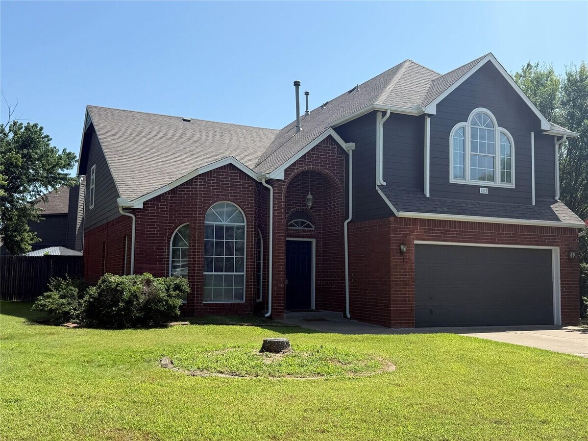 $2,550.00 A MONTH IMMEDIATE OCCUPANCY AVAILABLE. - $2,550.00 A MONTH IMMEDIATE OCCUPANCY AVAILABLE.