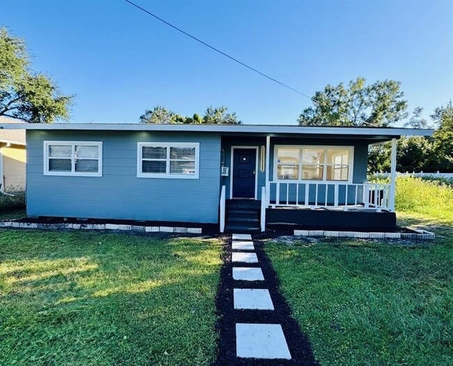 Photo - 4910 Huppel Ave