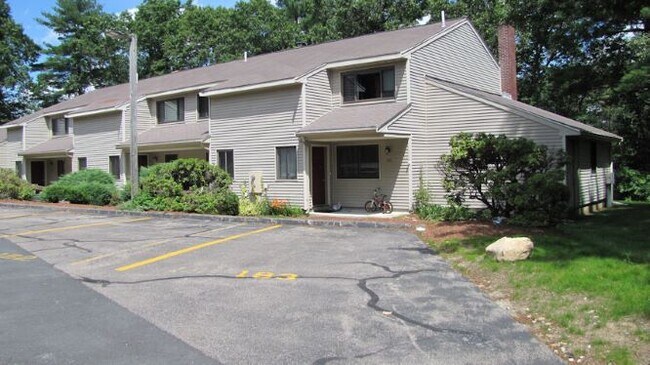 Photo - 183 Highwood Dr.