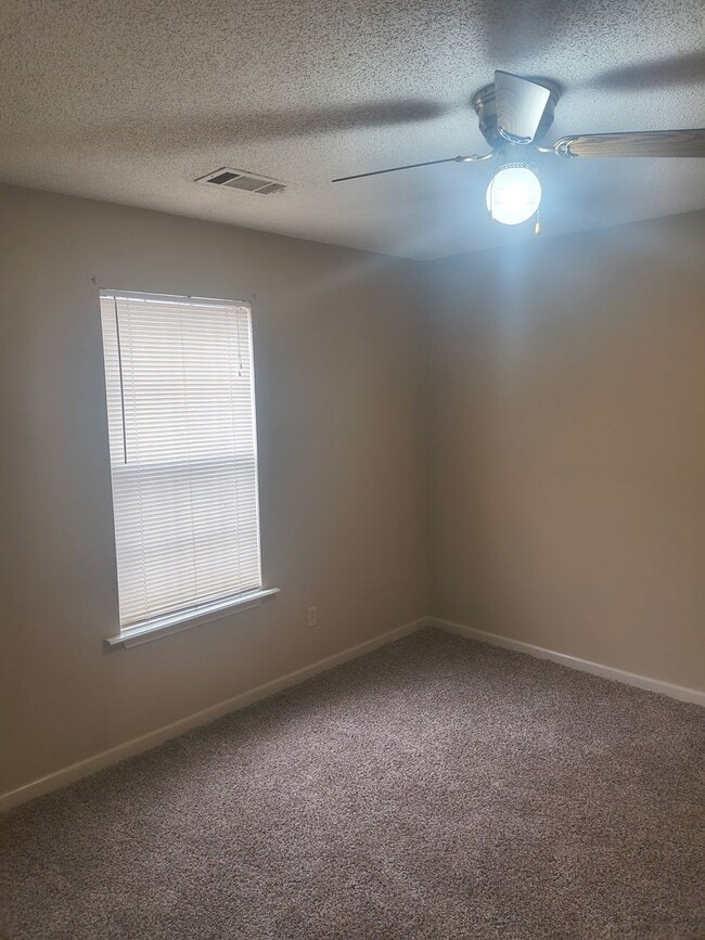 Photo - 8340 Keeli Cove