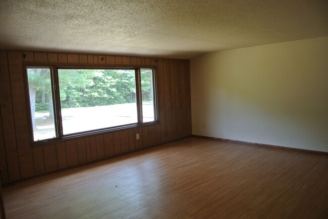 Photo - 1705 Buckhorn Rd