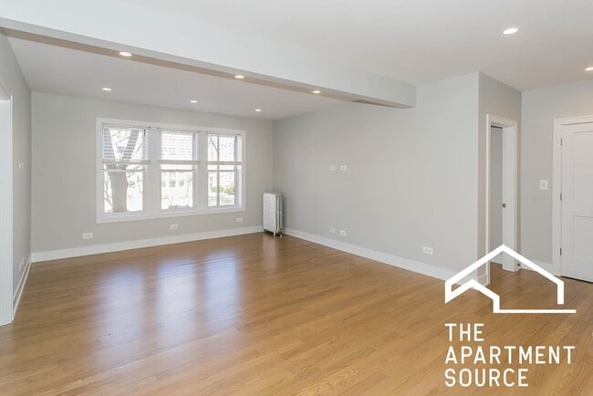 Photo - 1929 W Winona St Unit 1