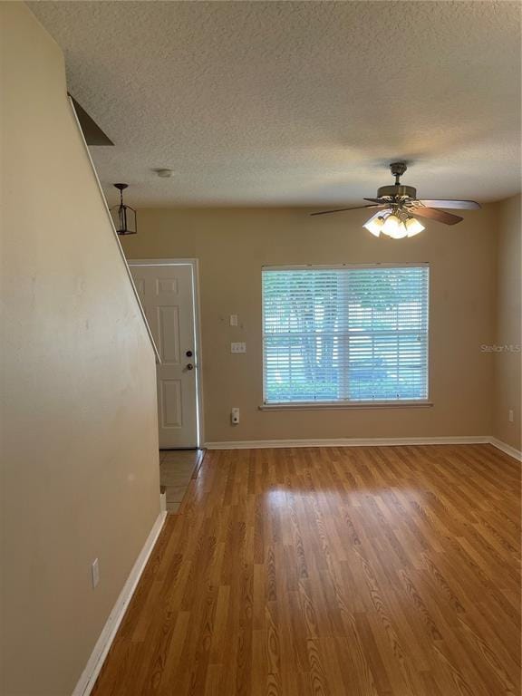 Photo - 313 Wilton Cir