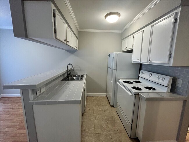 Photo - 807 Heights Blvd Unidad 5