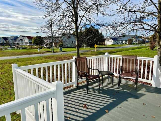 Photo - 3272 Captains Corridor