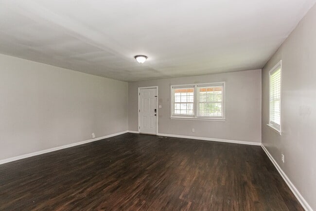 Photo - 1116 Hayes Rd