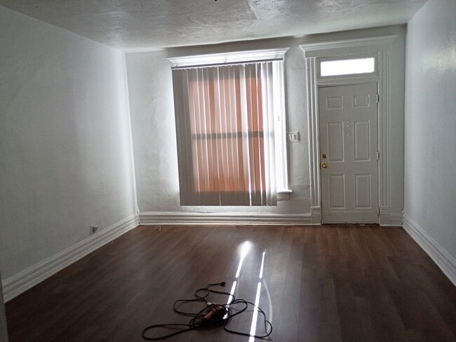 Photo - 1286 Indianola Ave