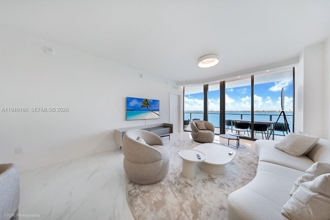 Photo - 700 NE 24th St Unit 1403