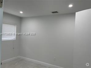 Building Photo - 8640 SW 125th Ter Rental