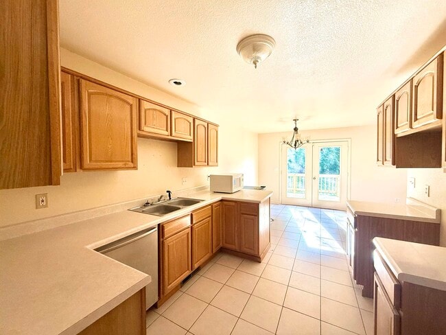 Photo - 10 Pontotoc Trail