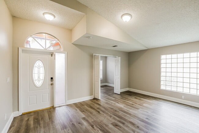 Photo - 18200 SW 6th St