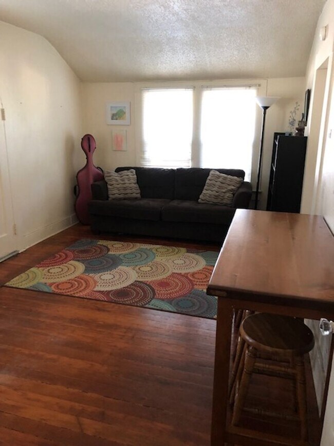 Photo - Jeffrey and Foothill Properties Unit Jeffrey 123