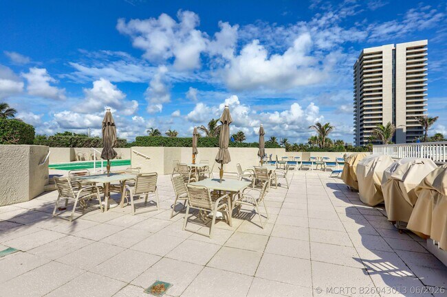 Building Photo - 5510 N Ocean Dr Unit 24d