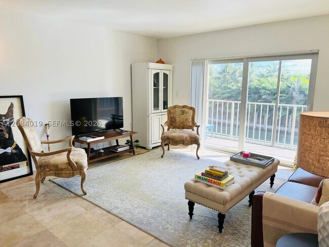 Photo - 2640 NE 135th St Unit 307