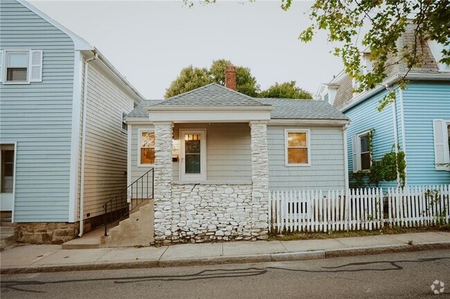 Building Photo - 30 Dixon St Rental