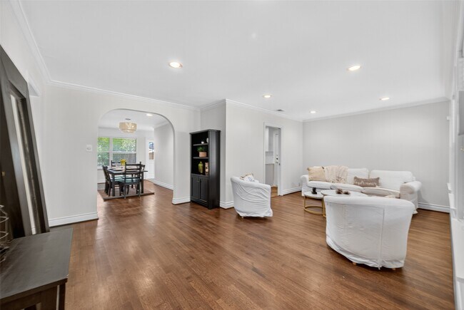 Photo - 5111 Creekbend Dr