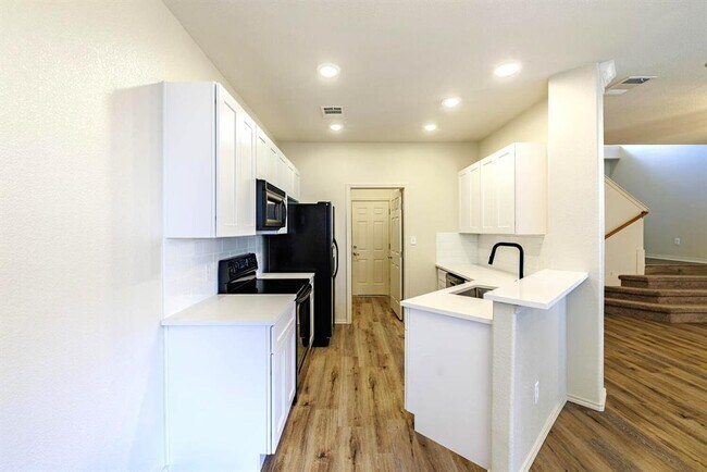 Photo - 2632 Century Park Blvd Unit 18