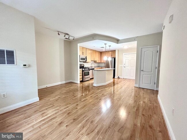Photo - 525 N Fayette St Unidad 117